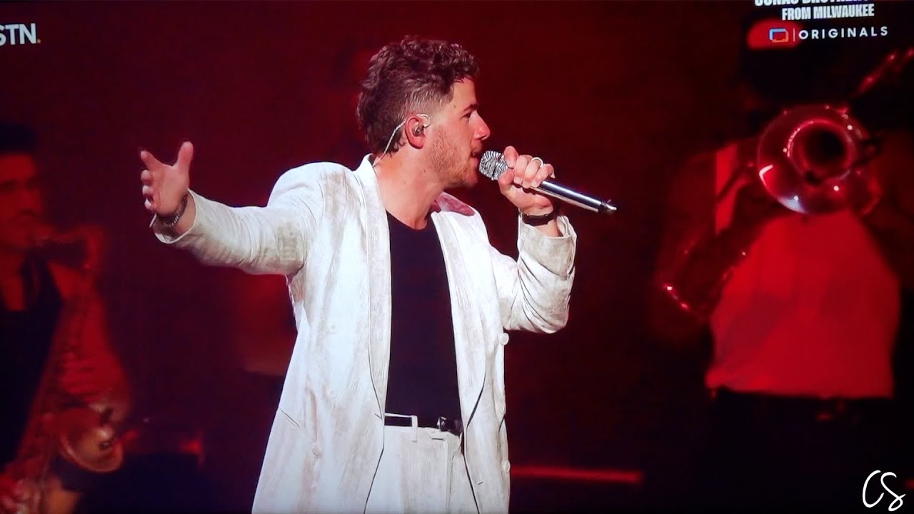 Joe Jonas VS Nick Jonas - Milwaukee, WI - 10/12/25