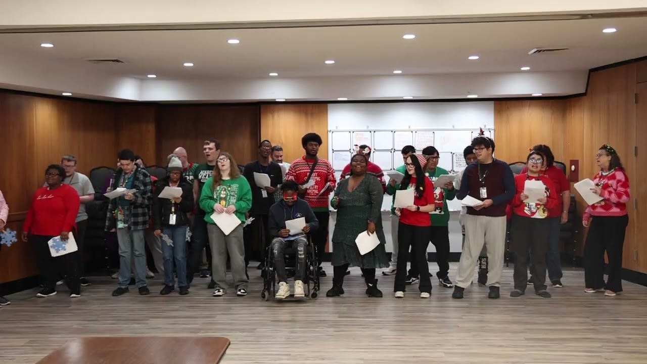 Государственные школы Лоутона: Рождественский концерт в рамках программы адаптации