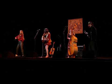 "Olympia, WA" Molly Tuttle & Golden Highway 3 5 23 (RANCID)