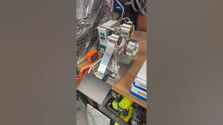 I’m using a 1x30 as a sharpener.  This guy is variable speed going in forward and reverse.