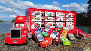 12 Cars Tomica (minicar) & Clean Up Trailer | Car Videos For Kids screenshot 5