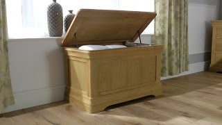 Farmhouse Country Oak Blanket Box