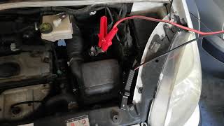 Download Lagu How to Jump Start a Car - Citroen Xsara Picasso MP3