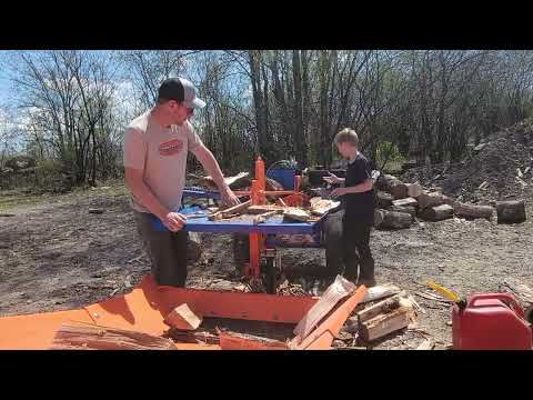 Saturday Wood Splitting ASMR with Andrew Easton, Jackson & Angus | Eastonmade Apex Log Splitter