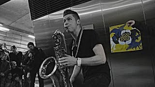 TOO MANY ZOOZ in France  (FULL PERFORMANCE)
