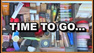 Mid-Year Mini Declutter! 🗑️ | Foundations, Concealers & Powders