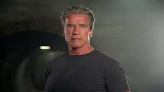 Arnold Fest '16 - Confusion Ensues After Arnold is Told to Spell His Last Name
