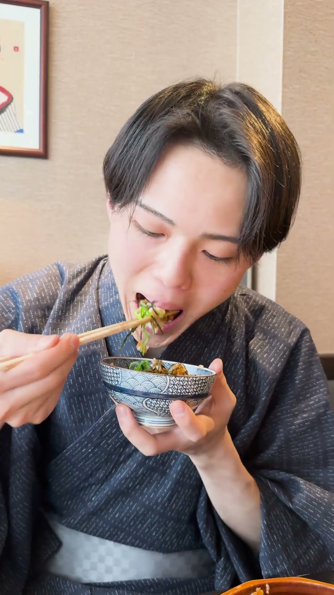 老舗直伝】ひつまぶしの食べ方【てのじ本丸】 - YouTube