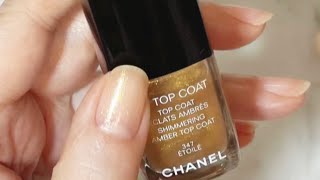 細かな粒子が煌めく、トップコートCHANEL