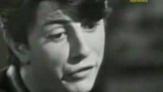 Video thumbnail of "Hervé Vilard Mourir ou vivre"