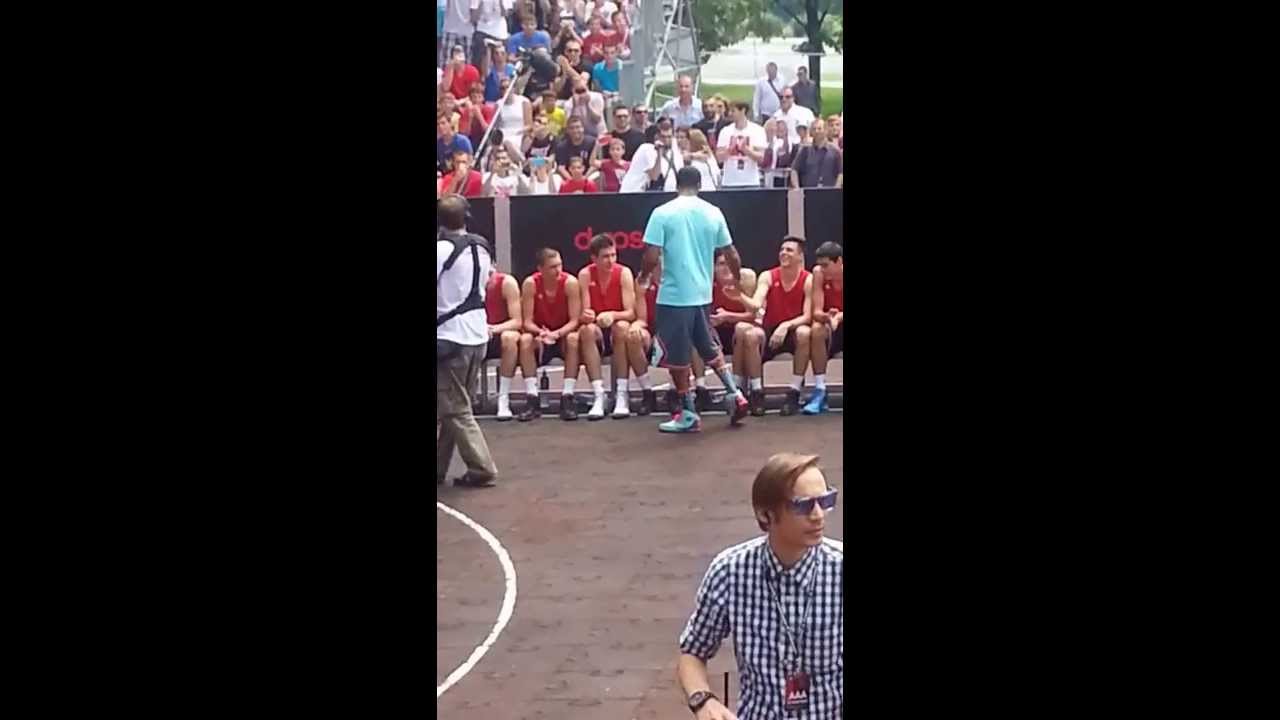 Derrick Rose Tour Belgrade - Entrance (8.7.2013.)