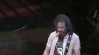 Download Lagu Pearl Jam- Man of The Hour (Milan 2006) MP3 Download Lagu Pearl Jam- Man of The Hour (Milan 2006) MP3