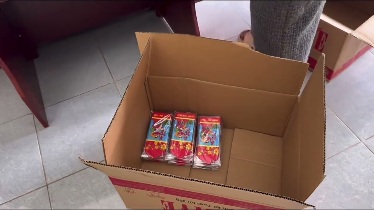 DỰ ÁN “BAO LÌ XÌ YÊU THƯƠNG_SẮC MÀU HẠNH PHÚC”_Cô Tuyến Vlog 