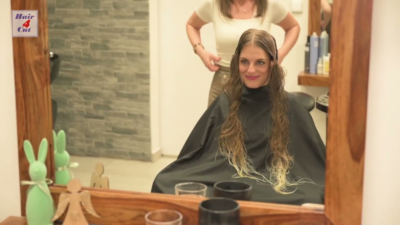 2025-02 Magdalena preview - chopping of very long hair to bob