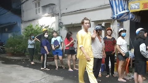 Khách Đến Đông Vui Tại Bắp Nướng Tây Thy