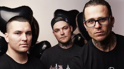 Ahren Stringer Splits From The Amity Affliction? (Ready or Not Gameplay)