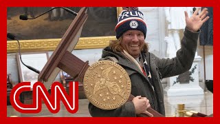 Lawyers defend man in Capitol riot photo: He wasn't violent