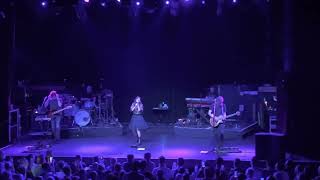 Natalie Imbruglia smoke, Live at the 02 ritz Manchester ￼16-Oct-22