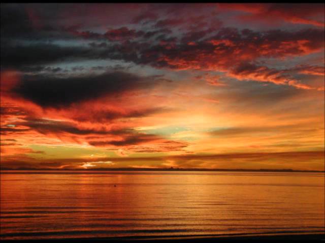 Guarda Epyon - Daybreak (Digitalis Remix) su YouTube Guarda Epyon - Daybreak (Digitalis Remix) su YouTube