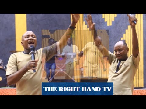 Theo BOSEBABIREBA yongeye kunezeza benshi( Kuri ADEPR SGEM) mu ndirimbo ze zakunzwe na benshi