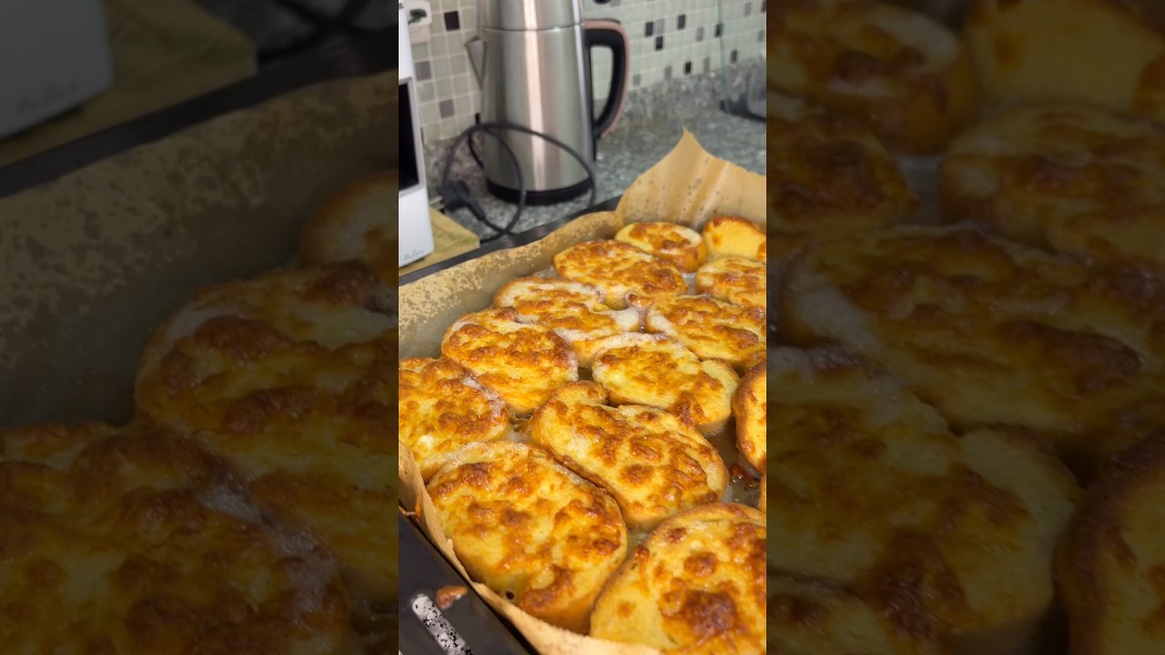 Fırında Enfes Yumurtalı Ekmek 🍞 Fırında Enfes Yumurtalı Ekmek 🍞