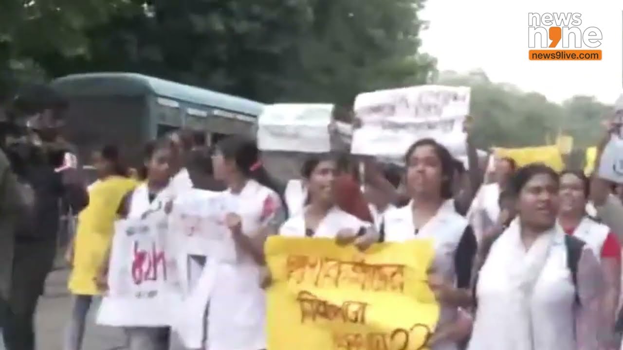 West Bengal : Kolkata Nurses Protest for Justice After PGT Doctor's Tragic Death at RG Kar  College