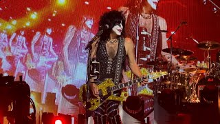 Kiss - Heaven’s On Fire (Front Row, Quebec City, QC - November 19, 2023) by RTG Redtruck305 222 views 5 months ago 4 minutes, 3 seconds