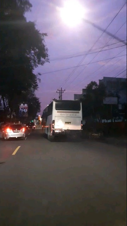 senja bus: Santoso Bus