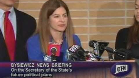 Susan Bysiewicz answers question from Christine Stuart