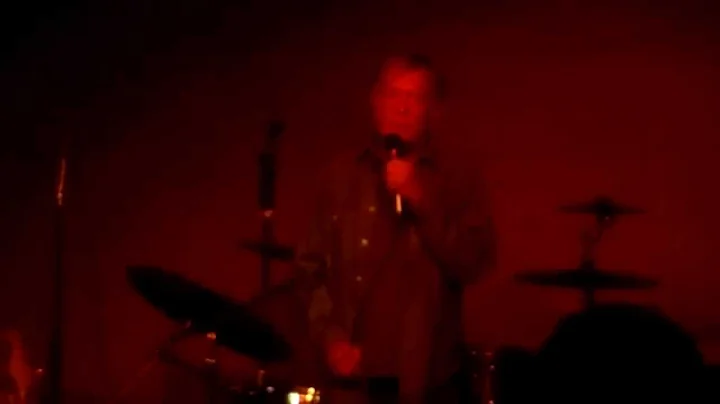 Larry Henley singing his song "Wind Beneath My Win...