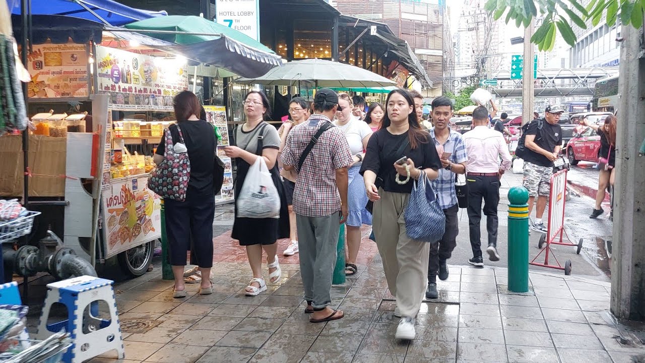 Phetchaburi Road, Bangkok, Thailand