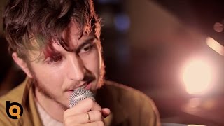 Video thumbnail of "Oscar and the Wolf - Session Acoustique - "Undress""