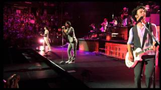 Jonas Brothers - Shelf (Concert) HD