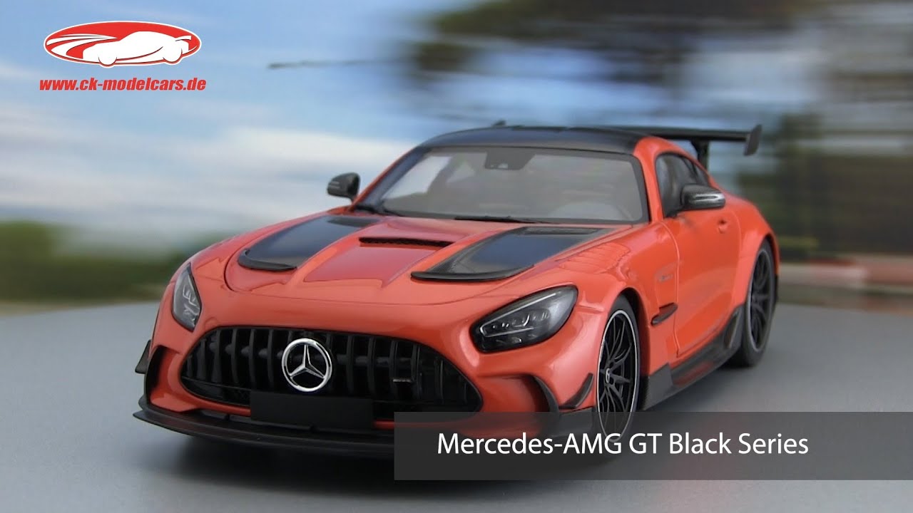 Minichamps 1:18 Mercedes-Benz AMG GT Black Series 2021 апельсин