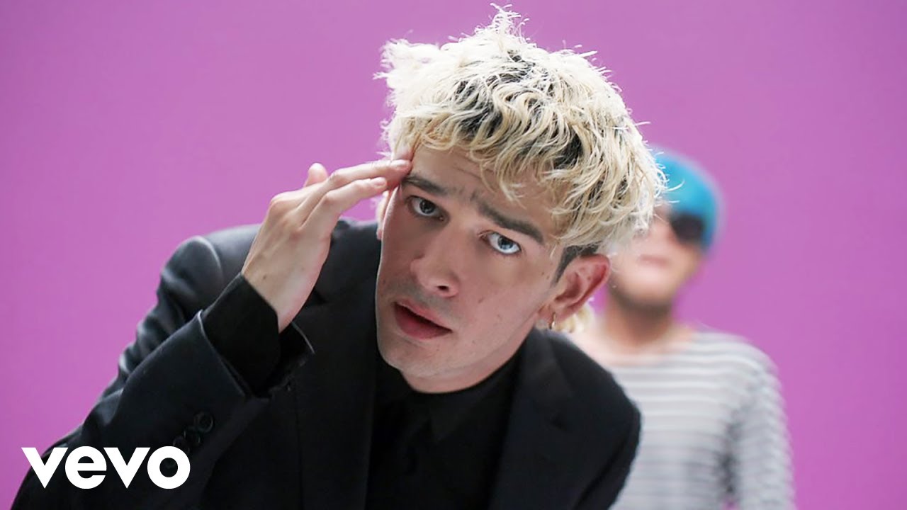 The 1975's Matty Healy sings love songs for self-aware antiheroes : NPR