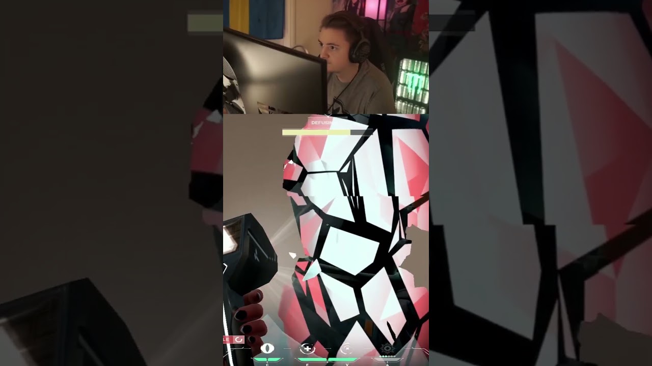 200IQ PLAY! 🧠 | Valorant #shorts #valorant #valorantclips #valorantshorts