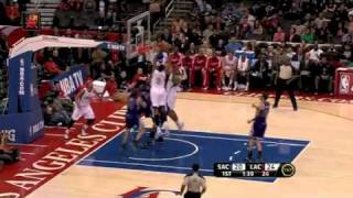 DeAndre Jordan putback slam vs Kings