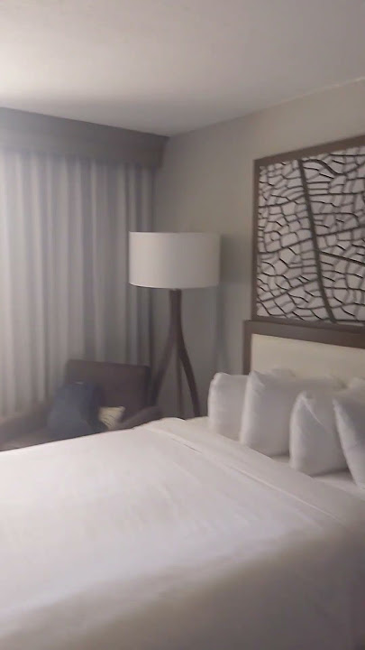 O quarto do hotel.