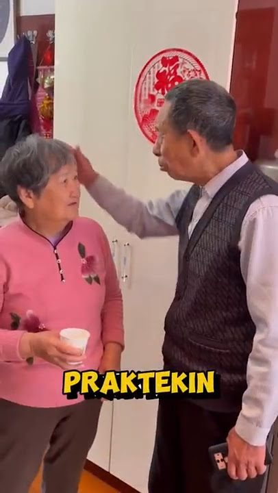 Grandpa keeps getting hit by ulti 😂