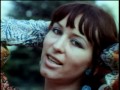 Julie bergen loiseau sur la branche 1969