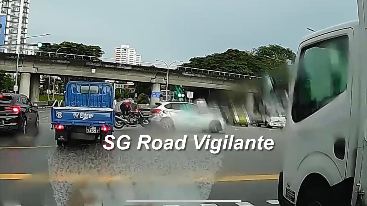 19nov2024 sims ave bmw fail to conform to red light signal hit and run ...