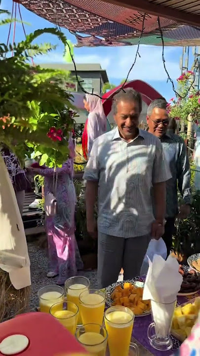Sultan Terengganu & Sultanah ke Laman Sesohor Setiu di Bidong Flora Fest 2025