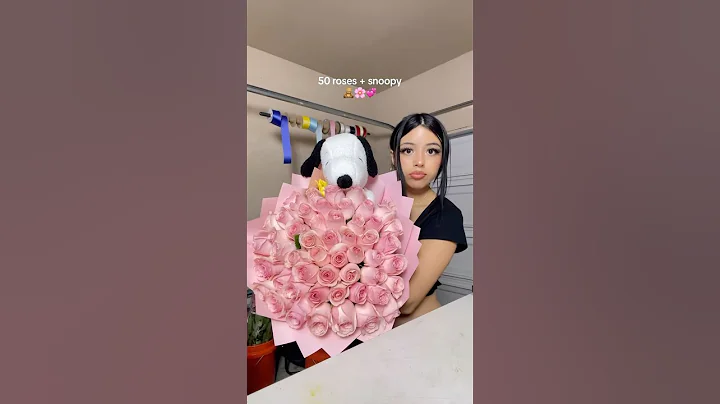 our most requested bouquet #florist #snoopy #shortsviral #bouquet #smallbusiness #trending #parati
