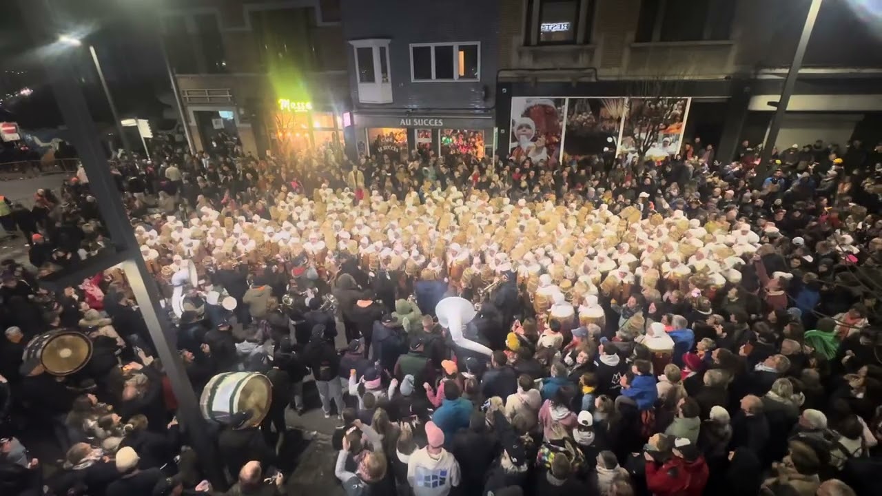 Commerçants La Louvière 2025 : rondeau final mardi petit jeune homme