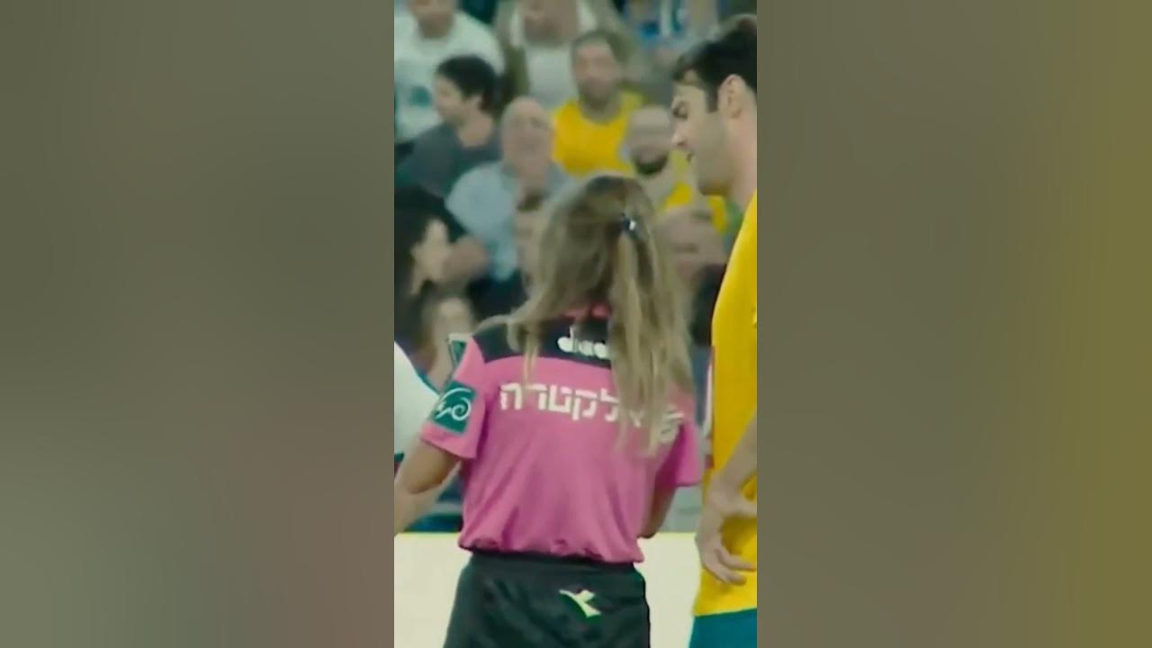 Девушки судьи в футболе нелепые моменты