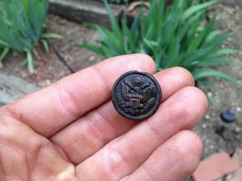 Metal Detecting Old Town Civil War Cuff Button Find - Highest Rated Metal Detectors