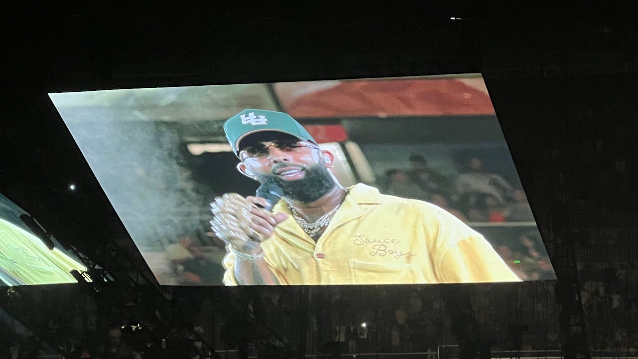 Eladio Carrión || BZRP Music Sessions #40 en el Choliseo de Puerto Rico