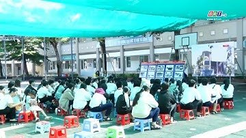 Chiếu phim tư liệu lịch sử giáo dục truyền thống cho học sinh THCS Châu Văn Biếc | BRTgo