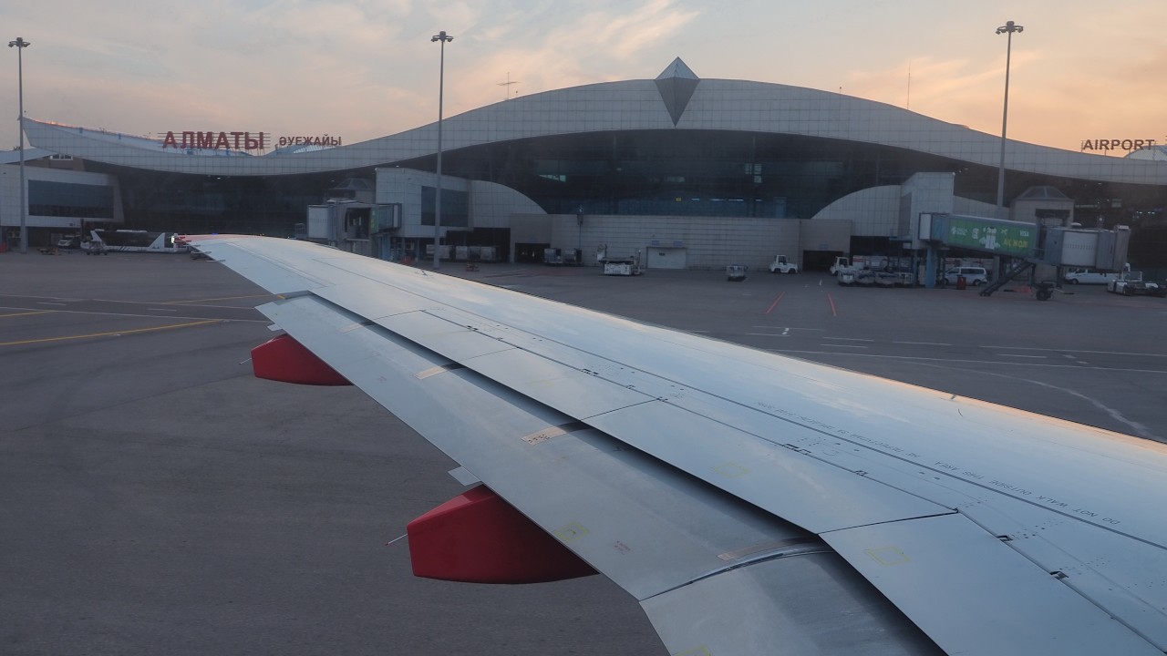 Sukhoi Superjet 100 Red Wings - full flight - Суперджет 100