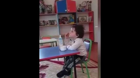 Uşaq baxçasında müəllim uşağı döydü